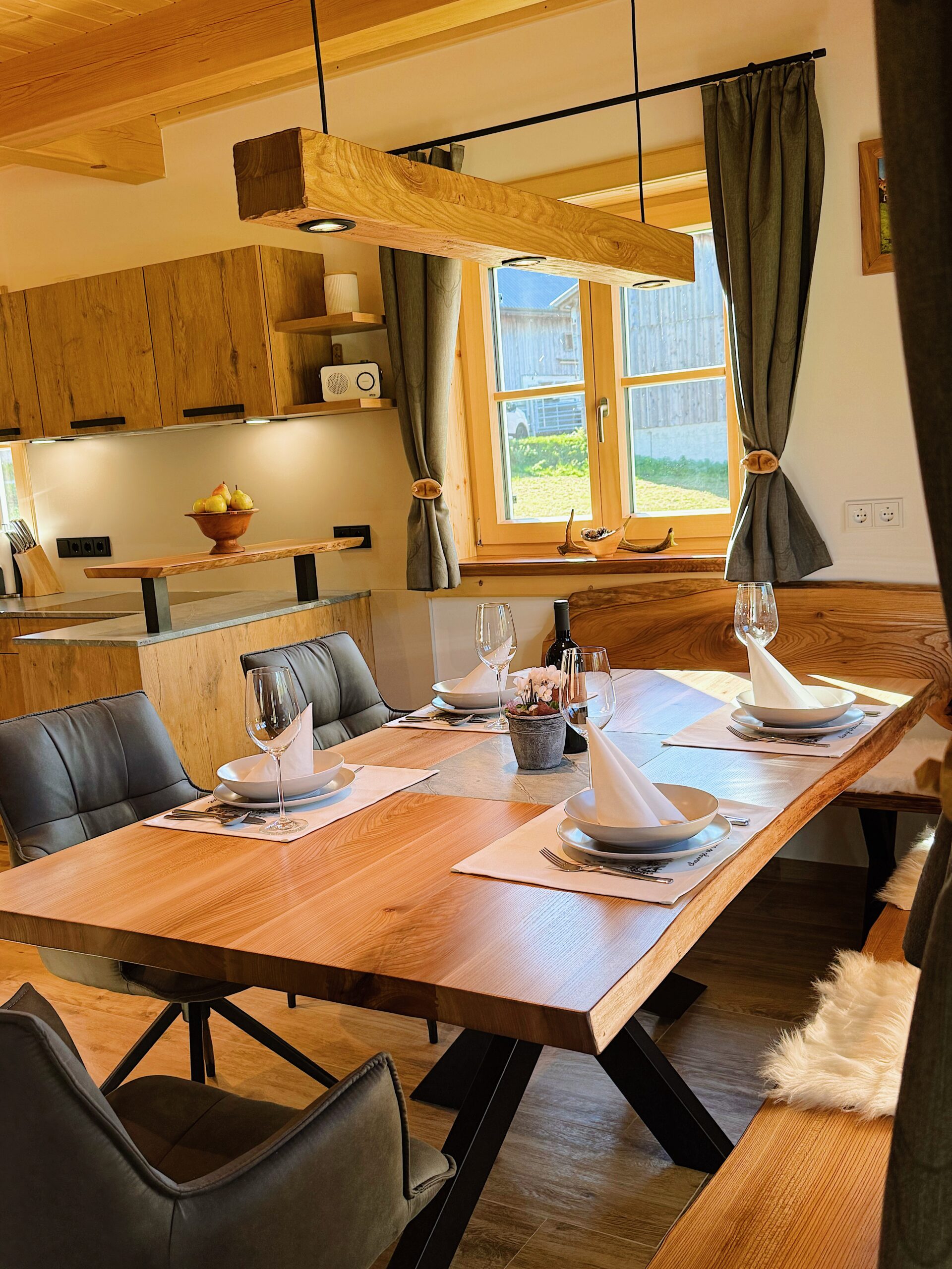 Essecke im Ferienhaus Bergmann in Bad Aussee